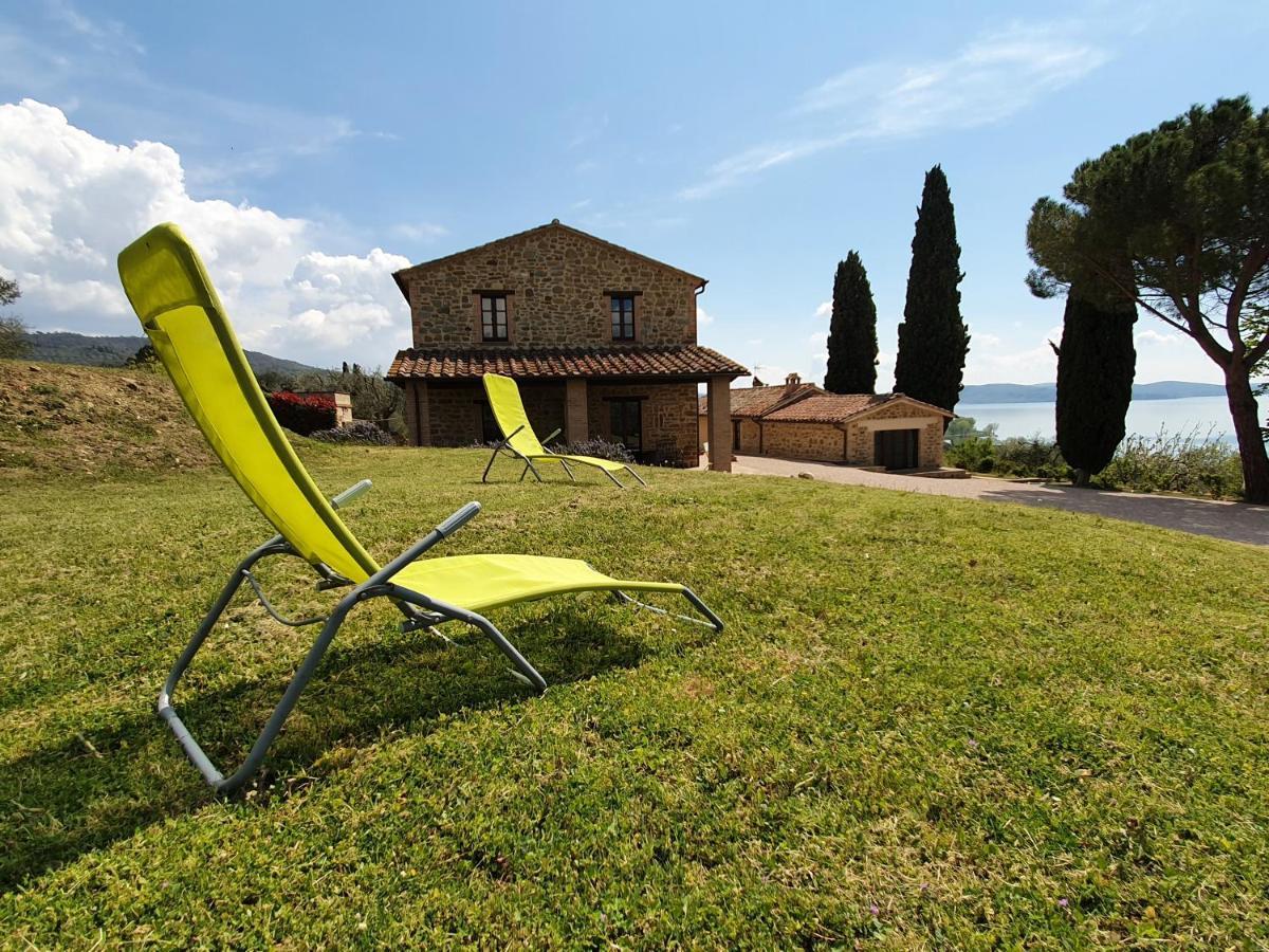 Antico Casale Tiravento Aparthotel Passignano sul Trasimeno Bagian luar foto