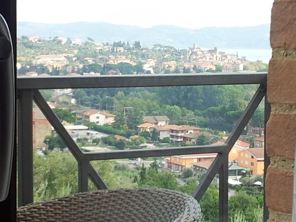 Antico Casale Tiravento Aparthotel Passignano sul Trasimeno Ruang foto